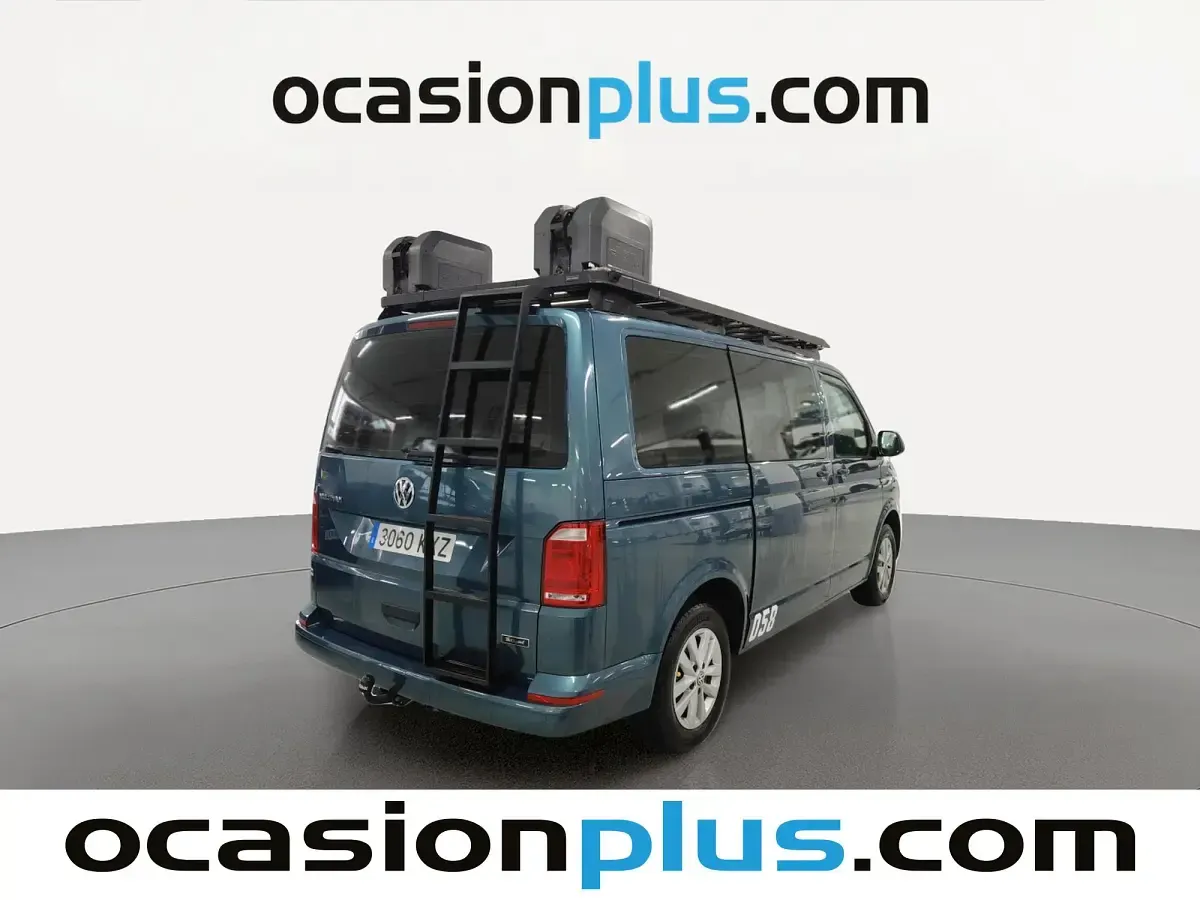 Usado VW Multivan 102 CV (75 kW) 2019 Verde Monovolumen