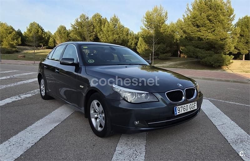 Usado BMW 520 177 CV (130 kW) 2009 Gris / plata Berlina