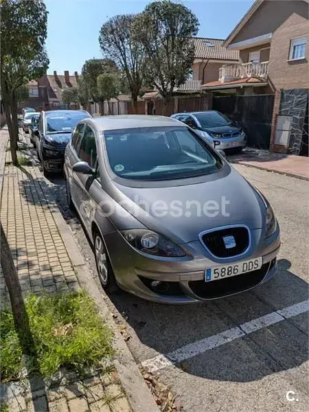 Usado Seat Altea Stylance 102 CV (75 kW) 2004 Gris / plata Monovolumen
