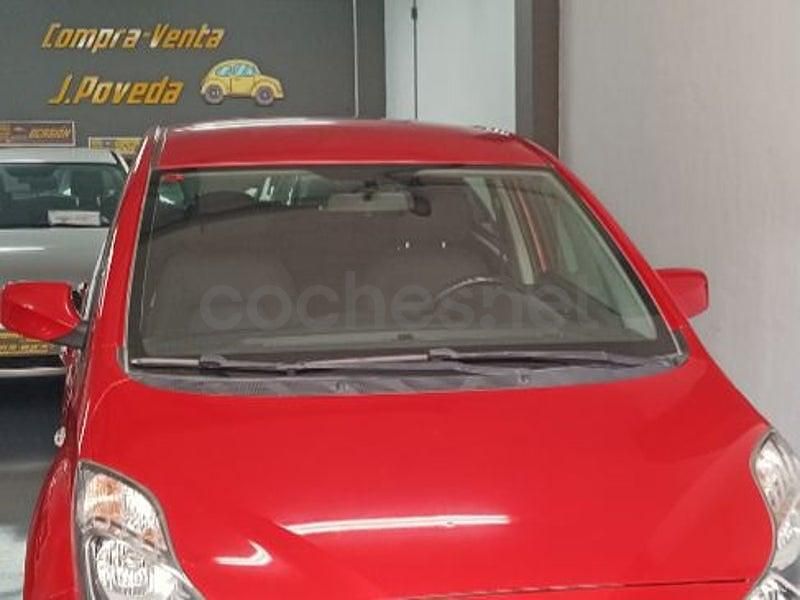 Usado Hyundai ix20 90 CV (66 kW) 2016 Granate Utilitario