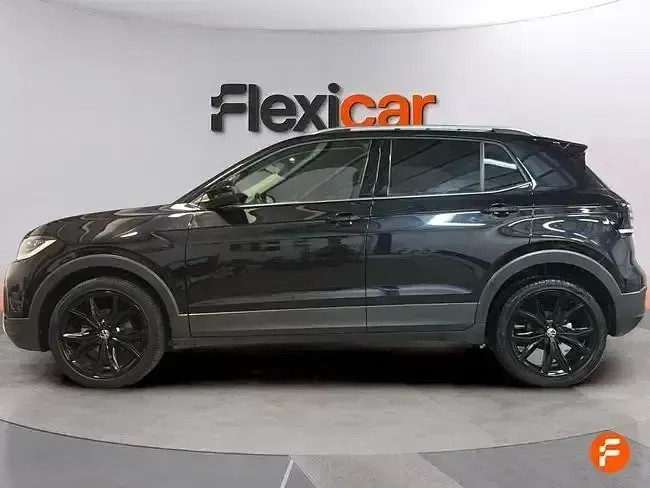 Usado VW T-Cross Advance 110 CV (80 kW) 2022 Negro SUV