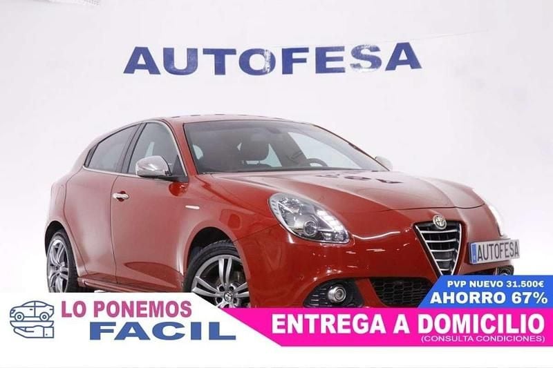 Usado Alfa Romeo Giulietta Distinctive 120 CV (88 kW) 2016 Rojo Utilitario