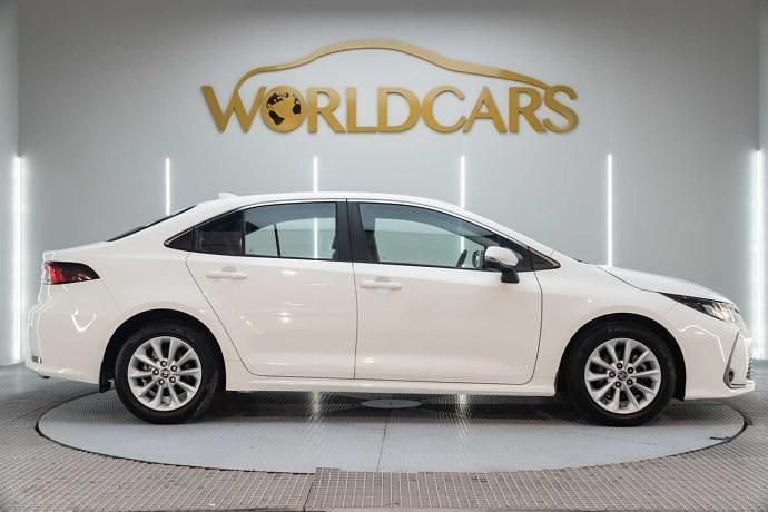 Usado Toyota Corolla Active 122 CV (89 kW) 2023 Berlina