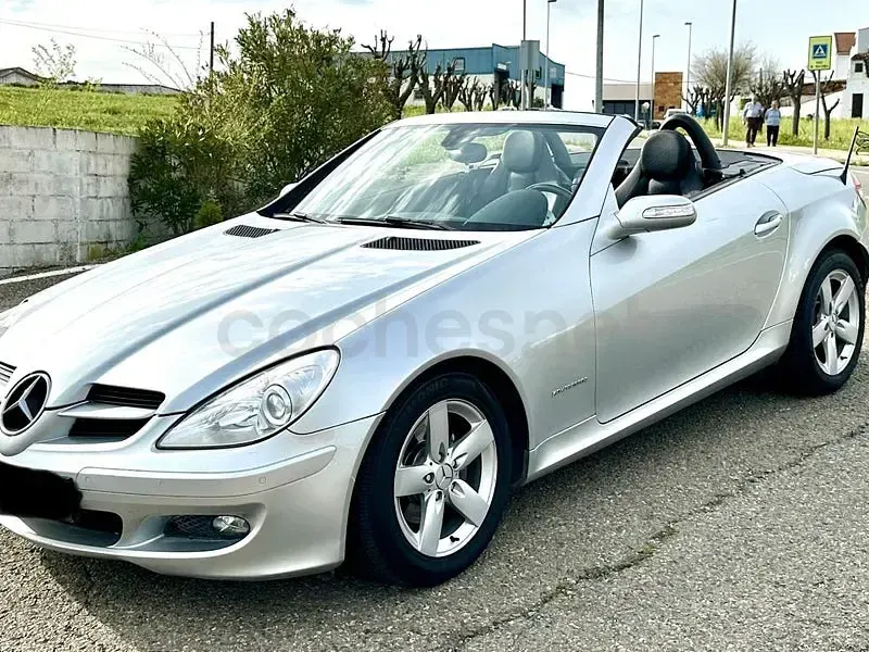 Usado Mercedes SLK200 163 CV (119 kW) 2005 Gris / plata Descapotable