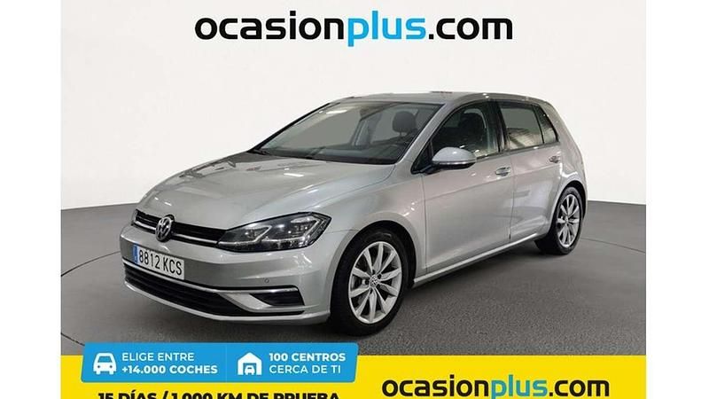 Plateado Usado 2017 VW Golf VII Advance Utilitario | 13.690 € (Un poco caro) - Imagen 1/4