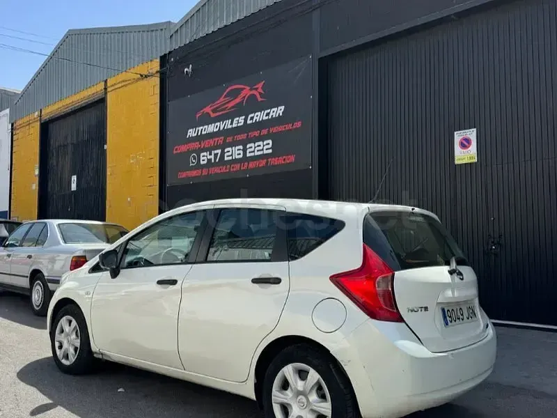 Usado Nissan Note Acenta 90 CV (66 kW) 2015 Blanco Utilitario