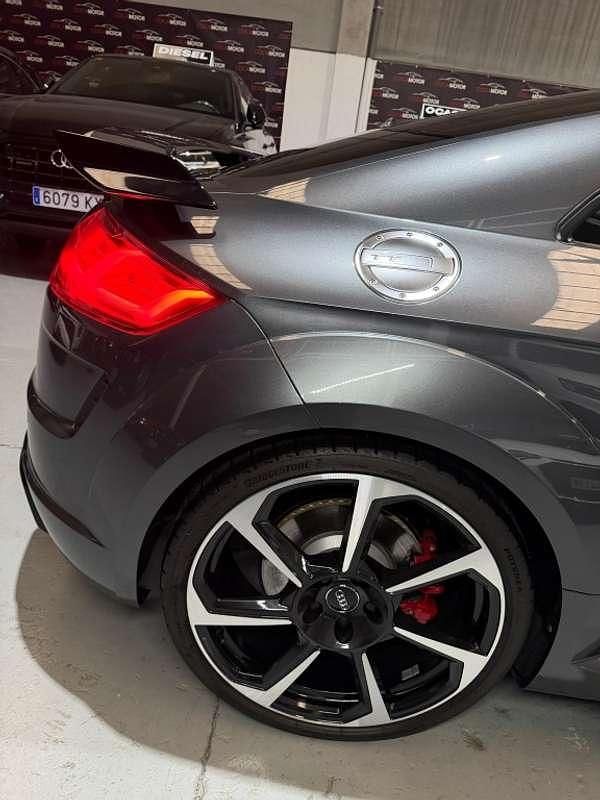 Usado Audi TT RS 400 CV (294 kW) 2021 Gris Coupe