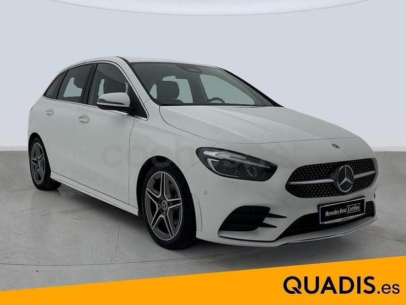 Usado Mercedes B200 AMG line 150 CV (110 kW) 2025 Blanco polar Monovolumen