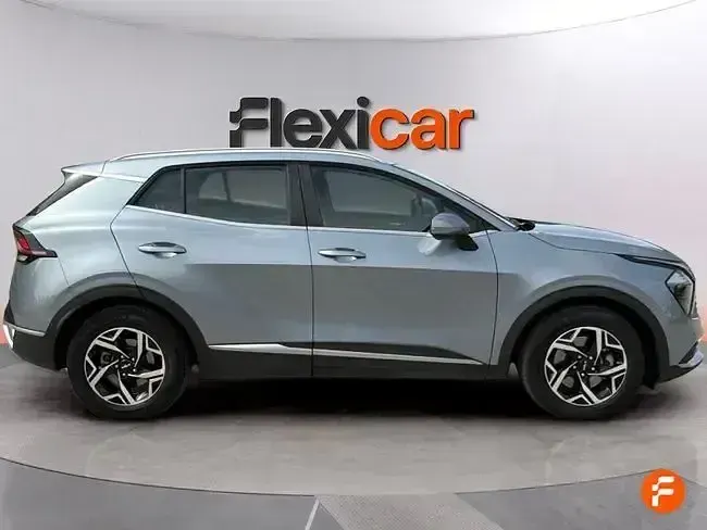 Usado Kia Sportage 150 CV (110 kW) 2022 Gris SUV