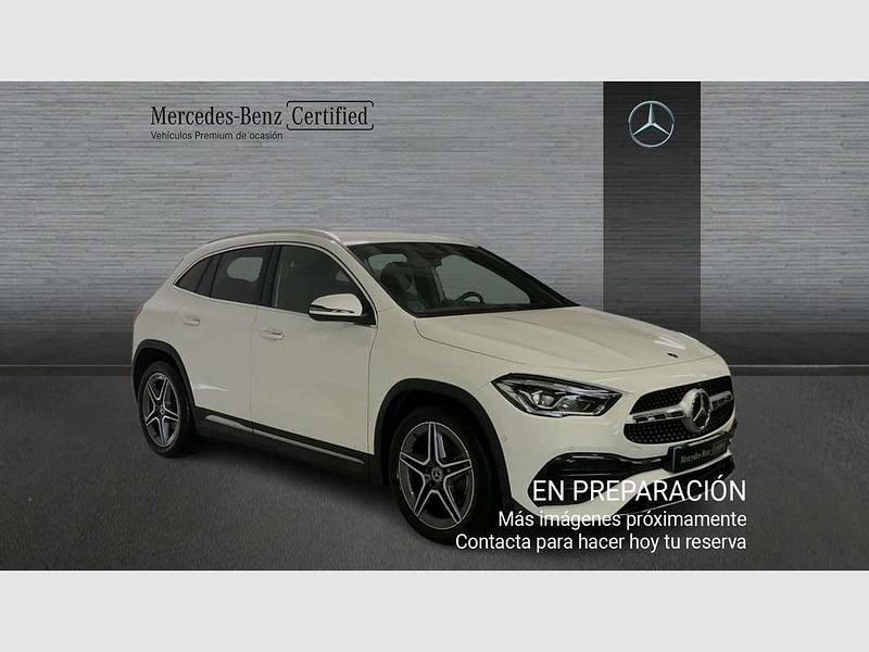 Usado Mercedes GLA200 150 CV (110 kW) 2022 SUV