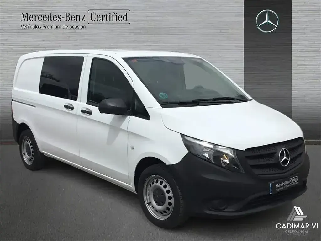 Usado Mercedes Vito 136 CV (100 kW) 2023 Blanco Van