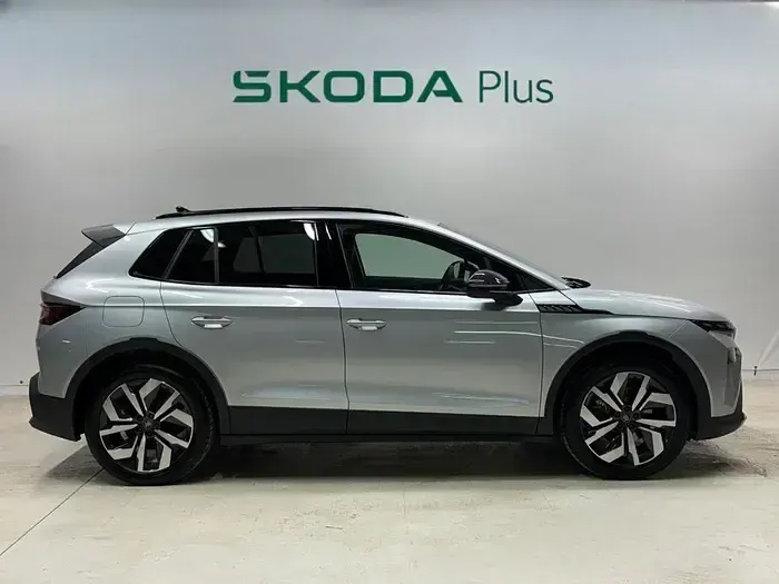 Usado Skoda Elroq SportLine 150 kW (204 CV) 2026 Gris plata SUV