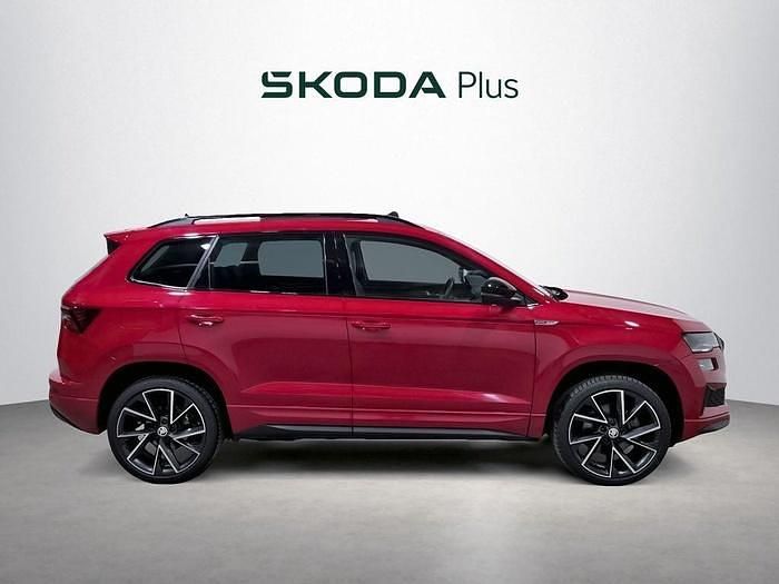 Usado Skoda Karoq SportLine 150 CV (110 kW) 2023 Rojo SUV