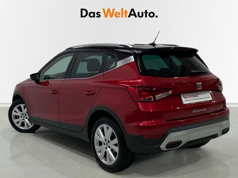 Usado Seat Arona Xperience 110 CV (80 kW) 2022 Rojo SUV