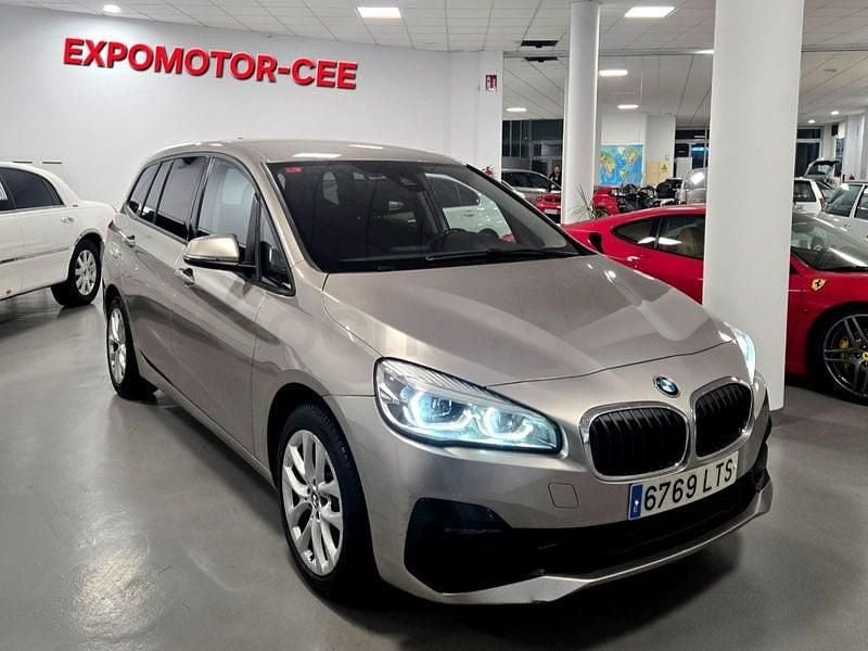 Usado BMW 218 150 CV (110 kW) 2022 Beige Familiar