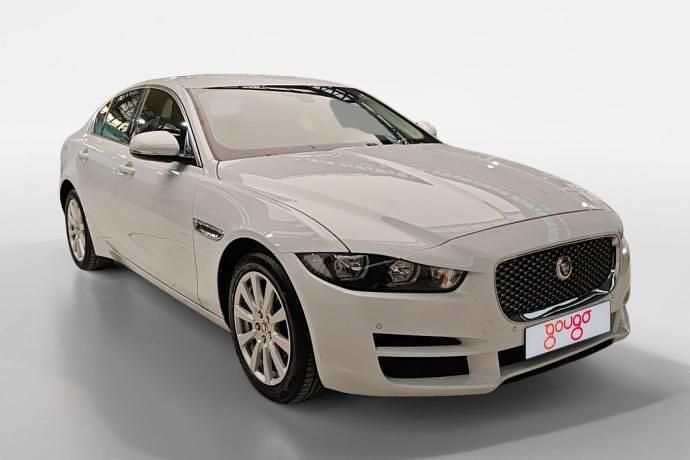 Usado Jaguar XE Pure 180 CV (132 kW) 2016 Berlina
