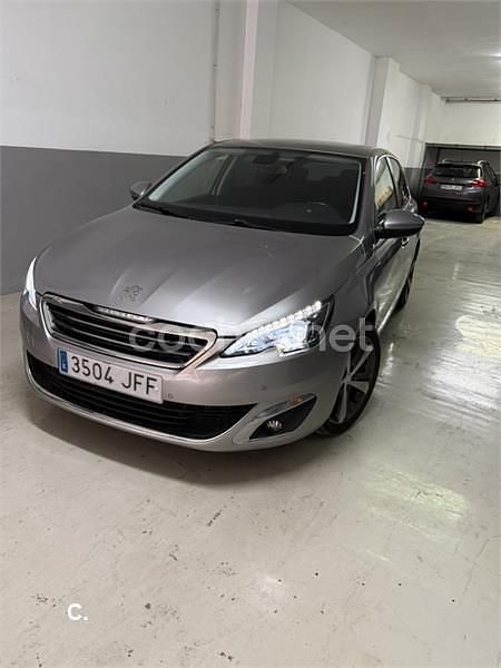 Gris / plata Usado 2015 Peugeot 308 Allure Berlina | 8900 € (Buen precio) - Imagen 1/4