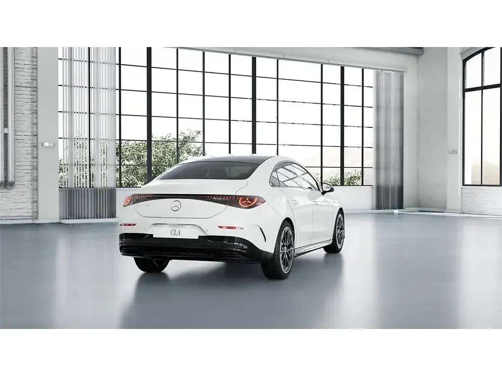 Usado Mercedes CLA180 136 CV (100 kW) 2026 Blanco polar Berlina