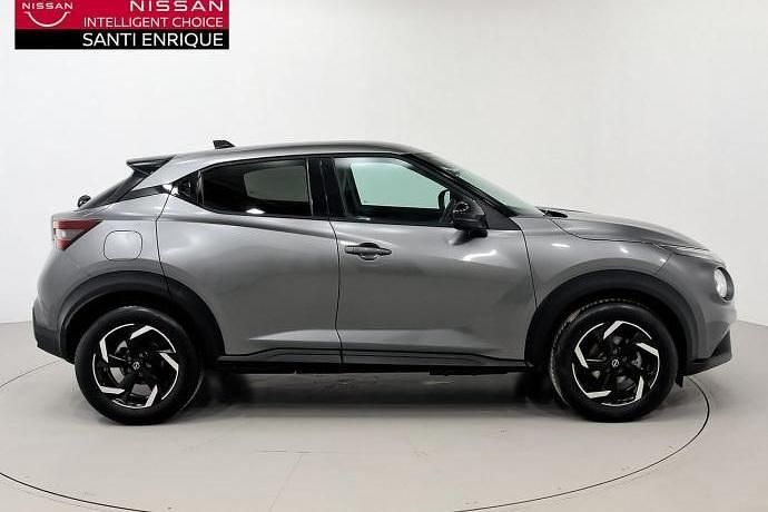 Usado Nissan Juke N-Connecta 114 CV (83 kW) 2024 Gris SUV