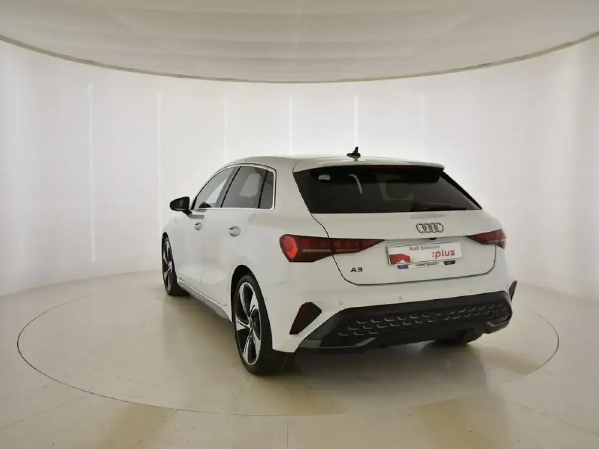 Usado Audi A3 150 CV (110 kW) 2025 Blanco