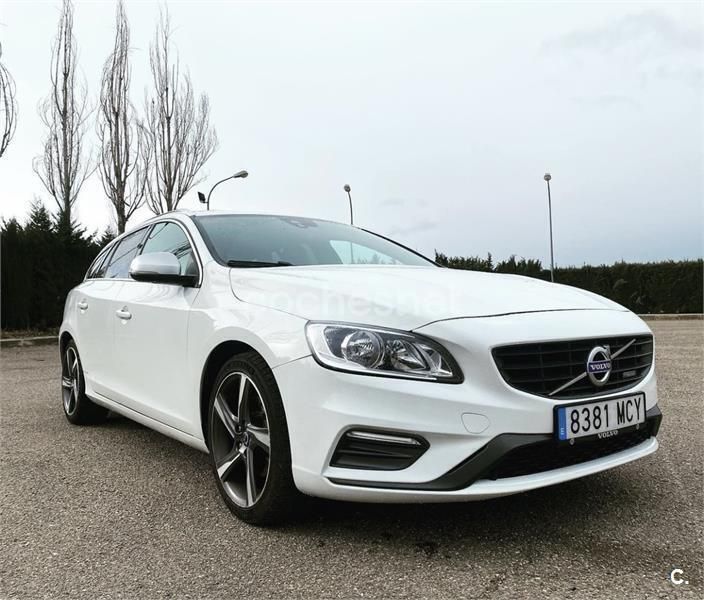 Blanco Usado 2015 Volvo V60 R-Design Kinetic Familiar | 18.800 € - Imagen 1/4