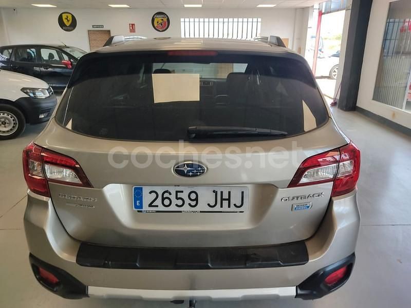 Usado Subaru Outback 150 CV (110 kW) 2016 Beige Familiar
