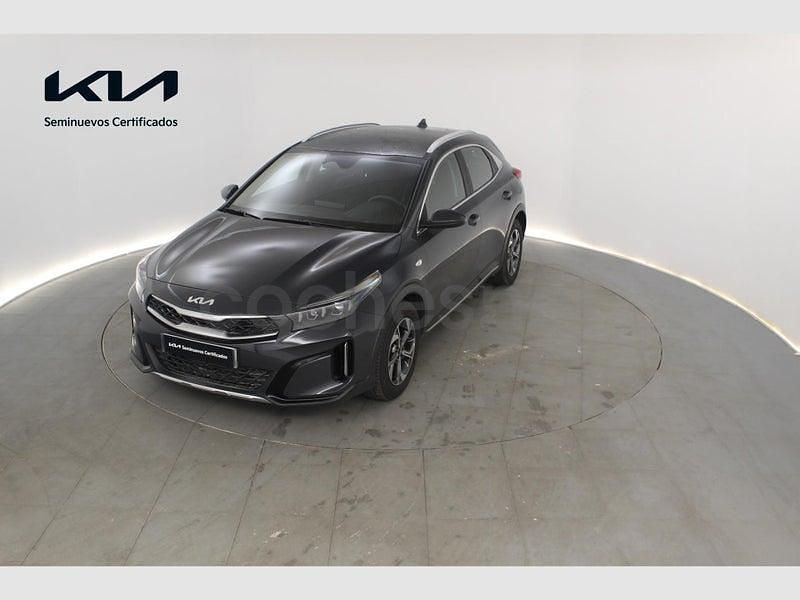 Usado Kia XCeed 100 CV (73 kW) 2024 Negro SUV