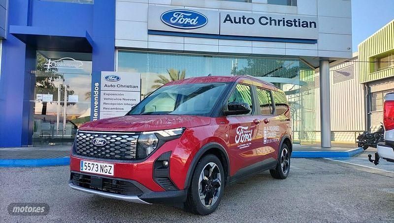 Usado Ford Tourneo Courier Active 100 kW (136 CV) 2025 Rojo Monovolumen