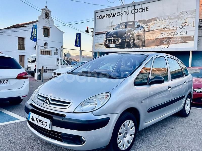 Gris / plata Usado 2006 Citroën Xsara Picasso Exclusive Monovolumen | 3990 € (Precio justo) - Imagen 1/4