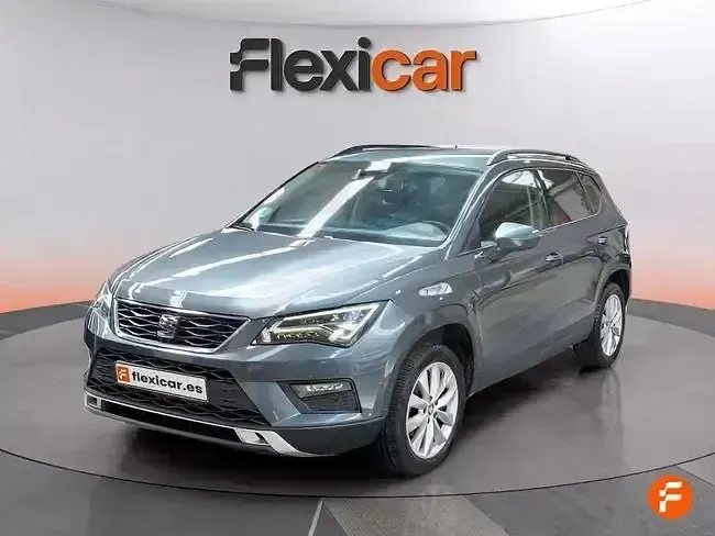 Usado Seat Ateca Style 115 CV (84 kW) 2019 Gris SUV
