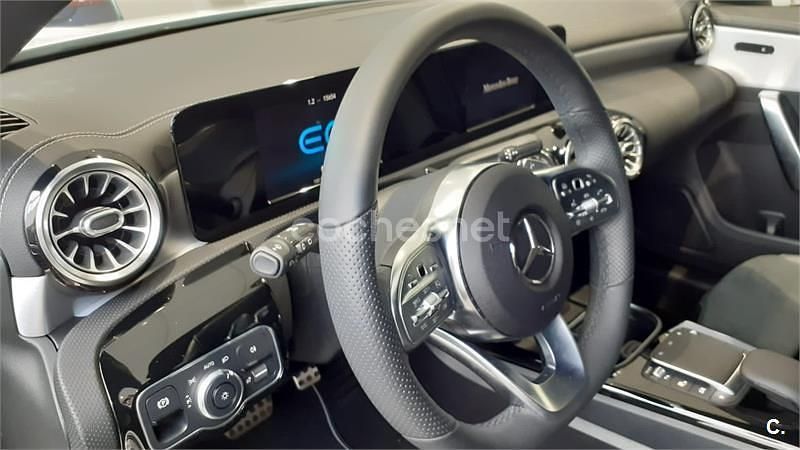 Usado Mercedes CLA250e Shooting Brake 218 CV (160 kW) 2020 Blanco Familiar