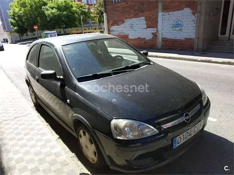 Usado Opel Corsa Enjoy 75 CV (55 kW) 2004 Negro Utilitario