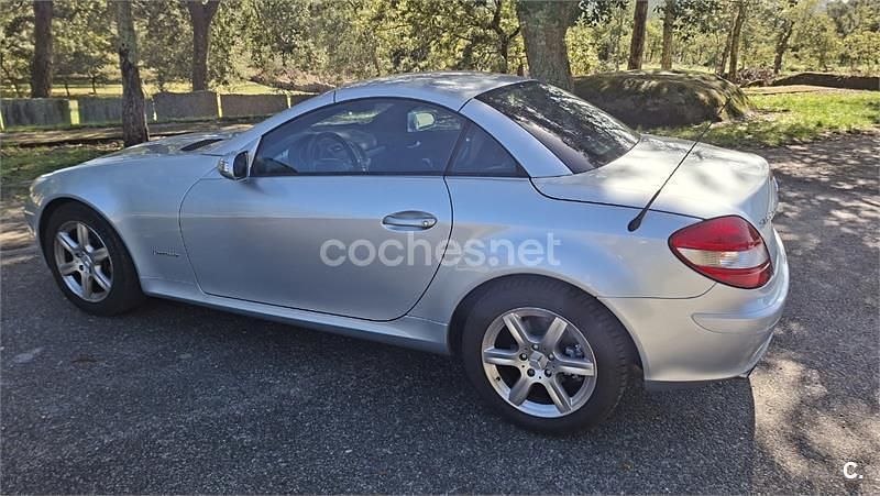 Usado Mercedes SLK200 163 CV (119 kW) 2005 Gris / plata Descapotable