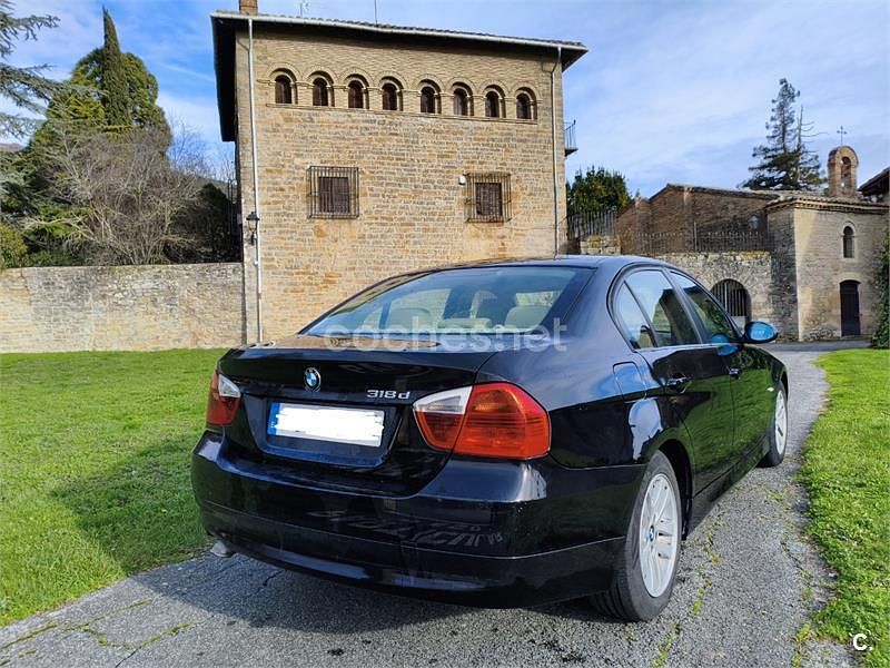 Usado BMW 318 122 CV (89 kW) 2007 Negro Berlina
