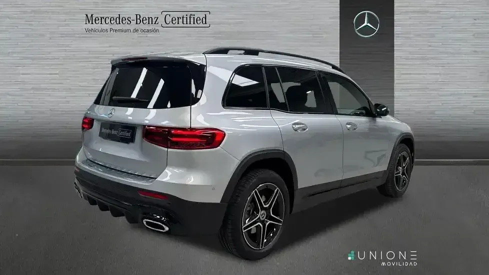 Usado Mercedes GLB200 150 CV (110 kW) 2025 Gris SUV