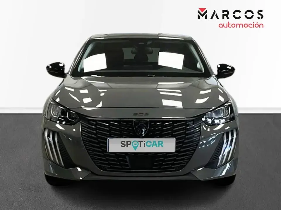 Usado Peugeot 208 Allure 100 CV (73 kW) 2025 Utilitario