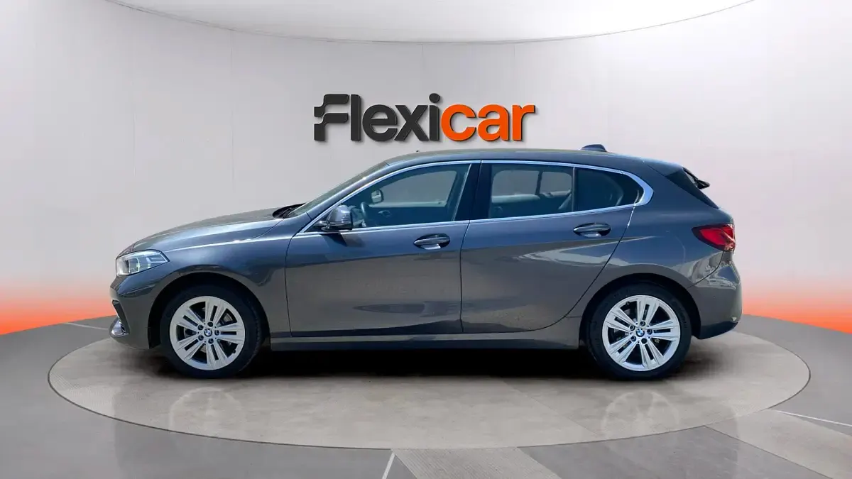 Usado BMW 116 116 CV (85 kW) 2020 Gris Utilitario
