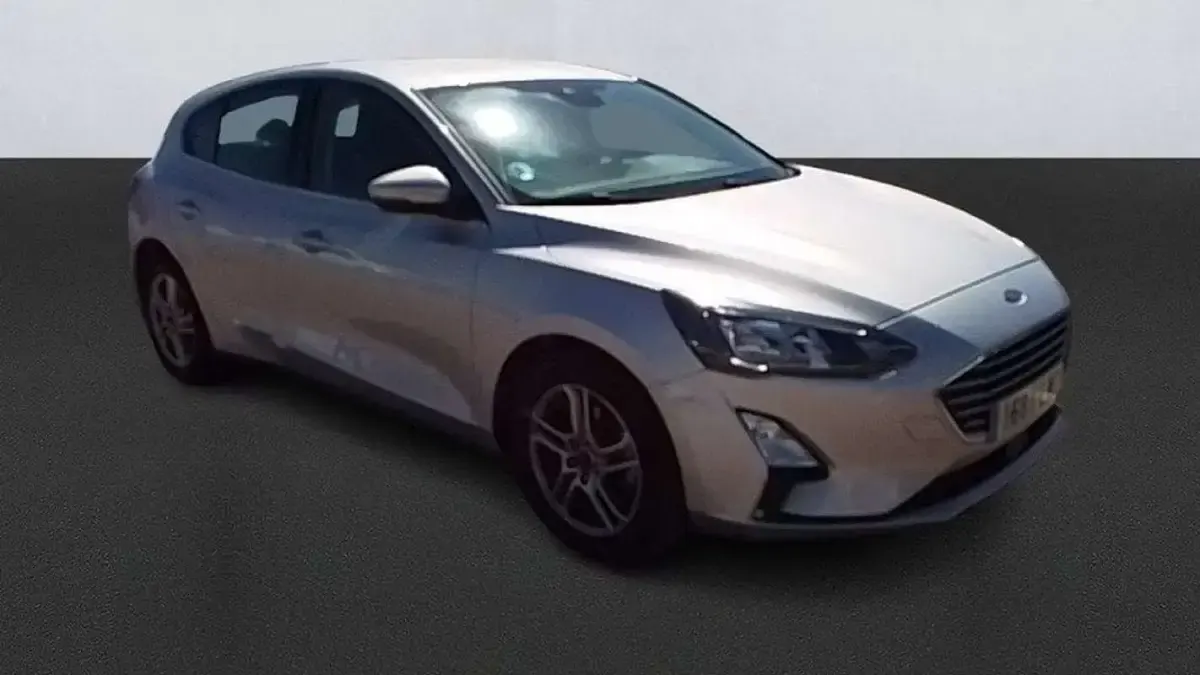 Usado Ford Focus Trend+ 120 CV (88 kW) 2022 Plateado Utilitario