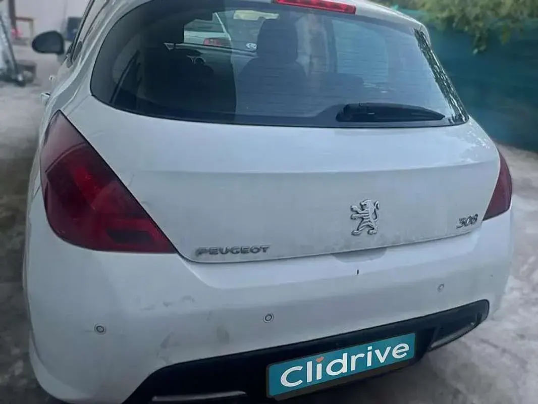 Usado Peugeot 308 90 CV (66 kW) 2010 Blanco Utilitario