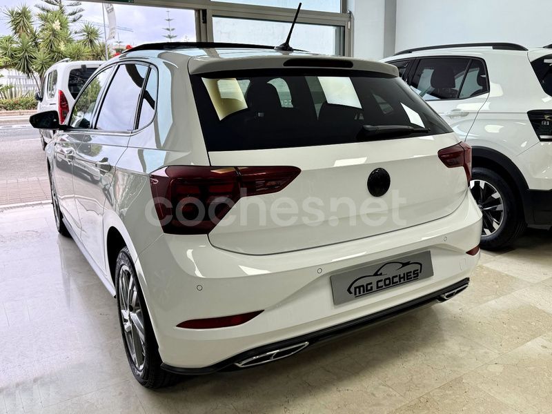 Usado VW Polo R-line 95 CV (69 kW) 2023 Blanco Berlina