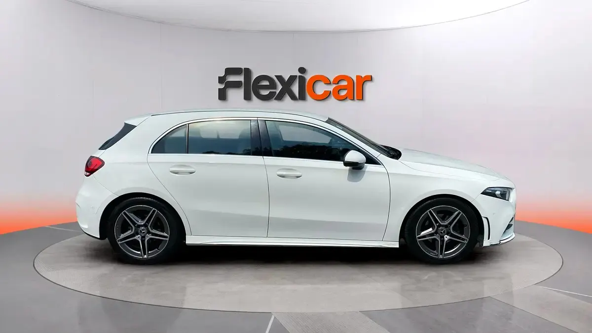 Usado Mercedes A180 136 CV (100 kW) 2021 Blanco Berlina