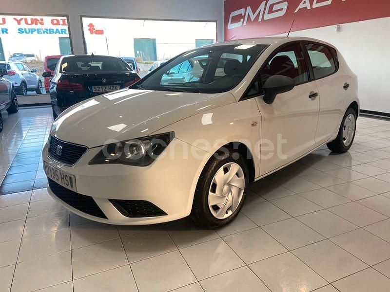 Usado Seat Ibiza Reference 75 CV (55 kW) 2013 Blanco Berlina