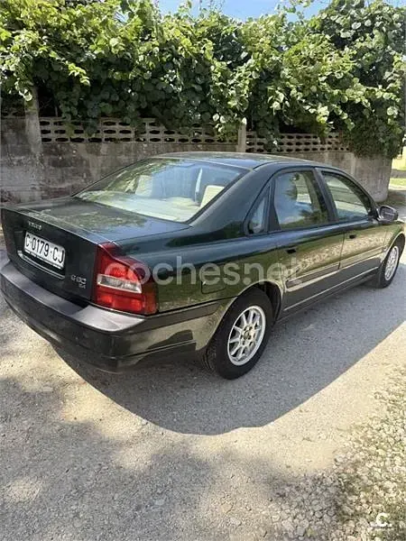 Usado Volvo S80 140 CV (102 kW) 1998 Verde Berlina
