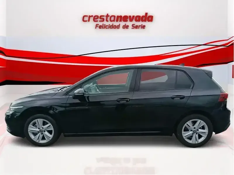 Usado VW Golf VIII Life 110 CV (80 kW) 2021 Negro Utilitario