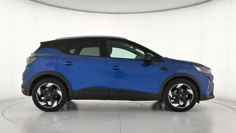 Usado Renault Captur Techno 100 CV (73 kW) 2025 Azul SUV
