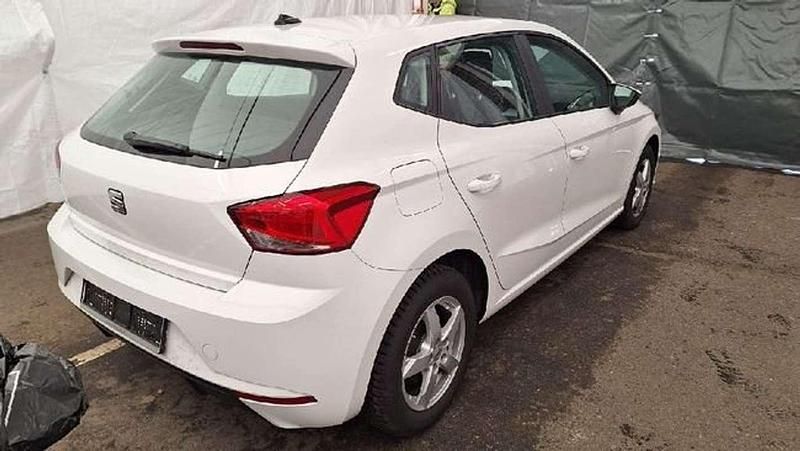 Usado Seat Ibiza Style 90 CV (66 kW) 2022 Blanco Utilitario