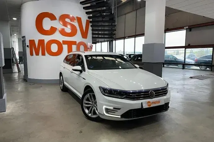 Usado VW Passat GTE 218 CV (160 kW) 2017 Blanco Familiar