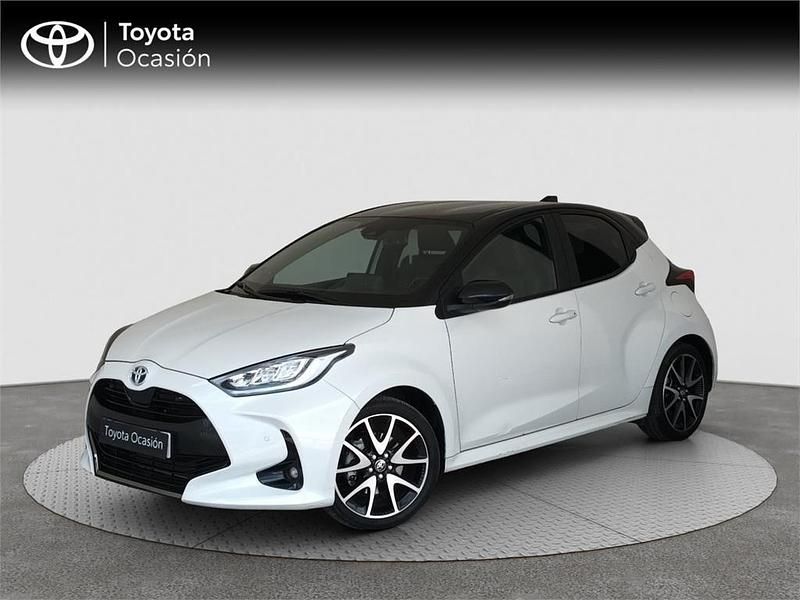 Usado Toyota Yaris Hybrid Style 116 CV (85 kW) 2022 Otro Monovolumen