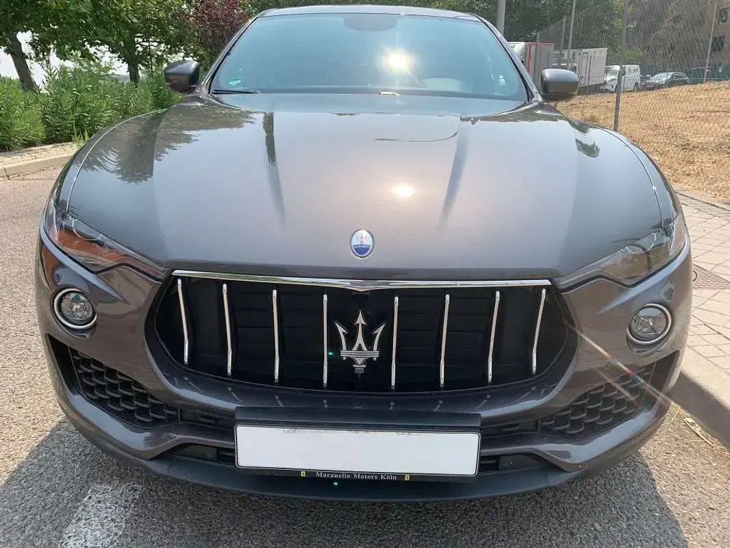 Usado Maserati Levante 275 CV (202 kW) 2018 Gris SUV