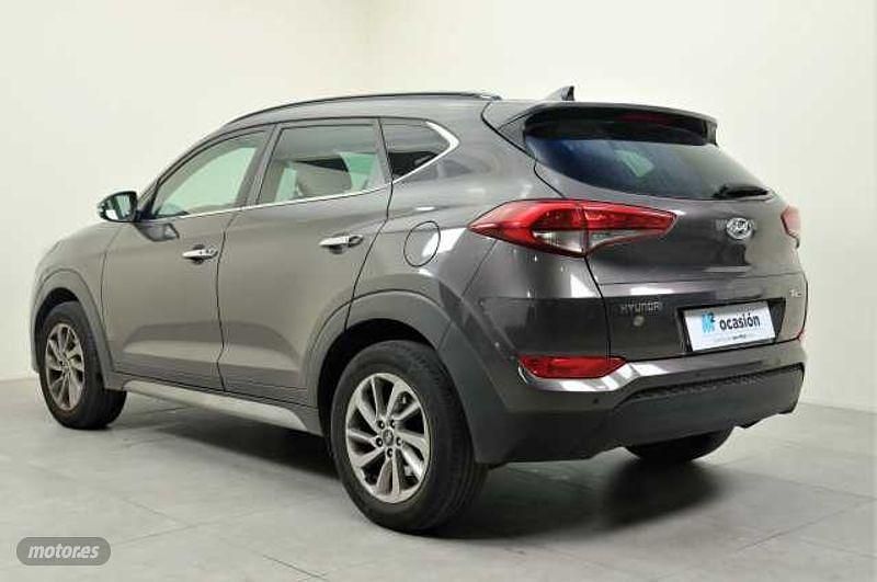 Usado Hyundai Tucson 116 CV (85 kW) 2017 Gris SUV